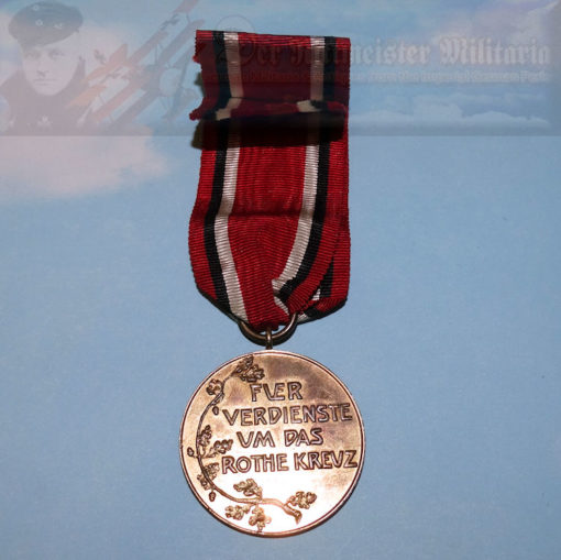 The Red Cross Medal 3rd Class was awarded to workers who assisted in Red Cross activities.