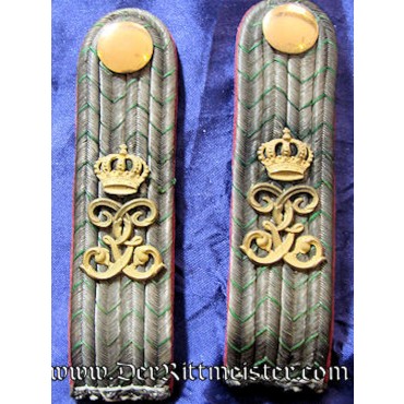 SAXONY - SHOULDER BOARDS - LEUTNANT- INFANTERIE-REGIMENT Nr 106