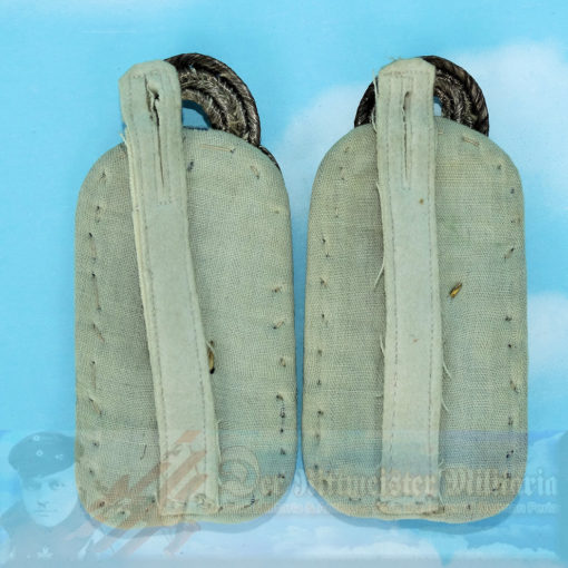 GERMANY - SHOULDER BOARDS - OBERSTLEUTNANT - UNIDENTIFIED REGIMENT